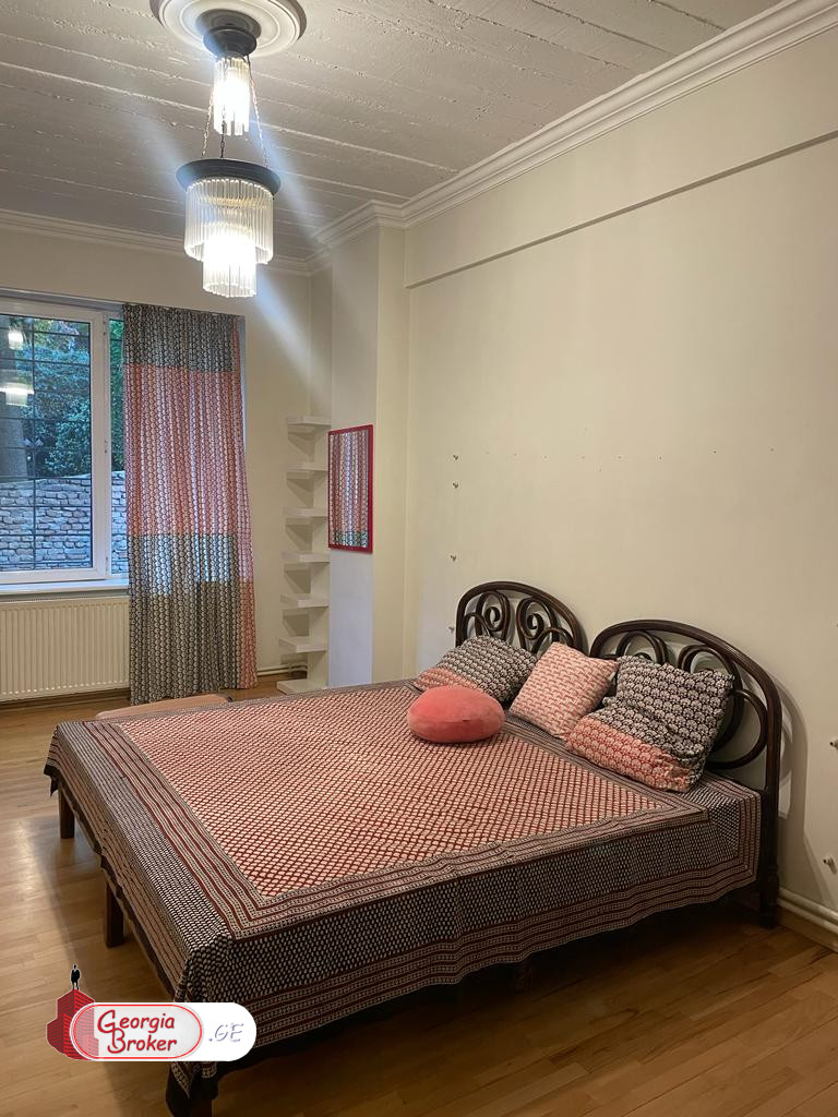 nearly repaired 5-room apartment for sale