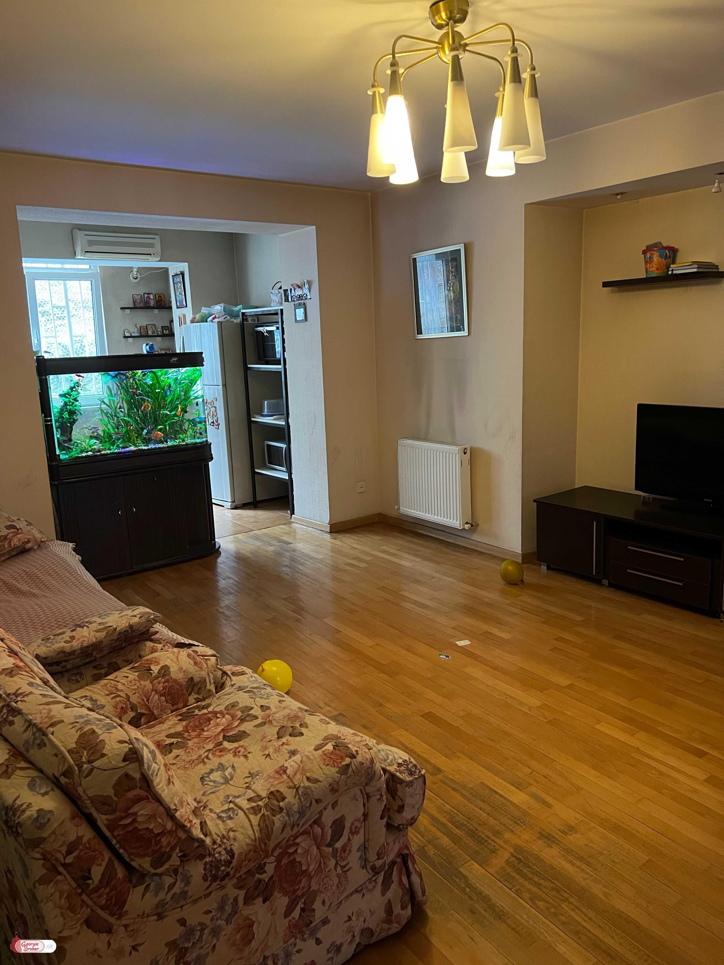 იყიდება ახალი გარემონტებული 3 ოთახიანი ბინა