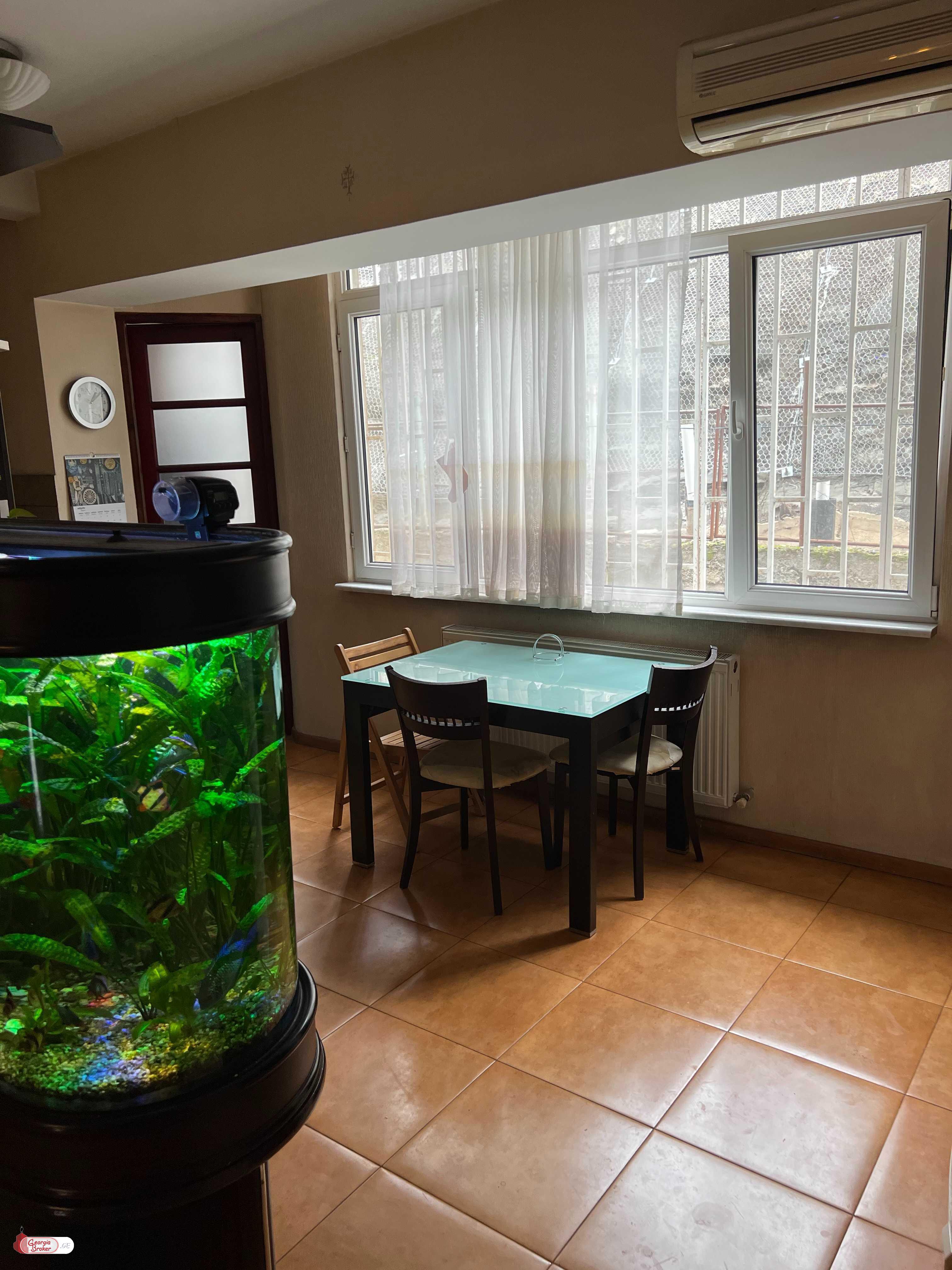 იყიდება ახალი გარემონტებული 3 ოთახიანი ბინა