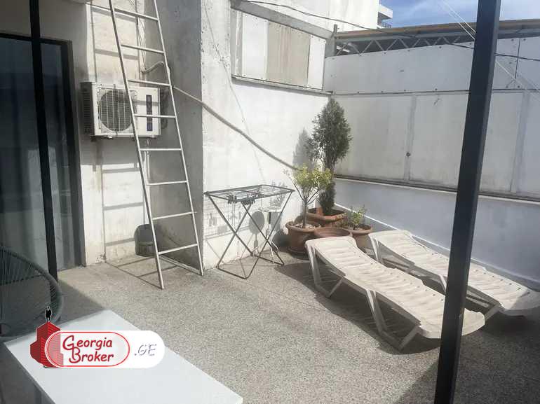 იყიდება ახალი გარემონტებული 4 ოთახიანი ბინა