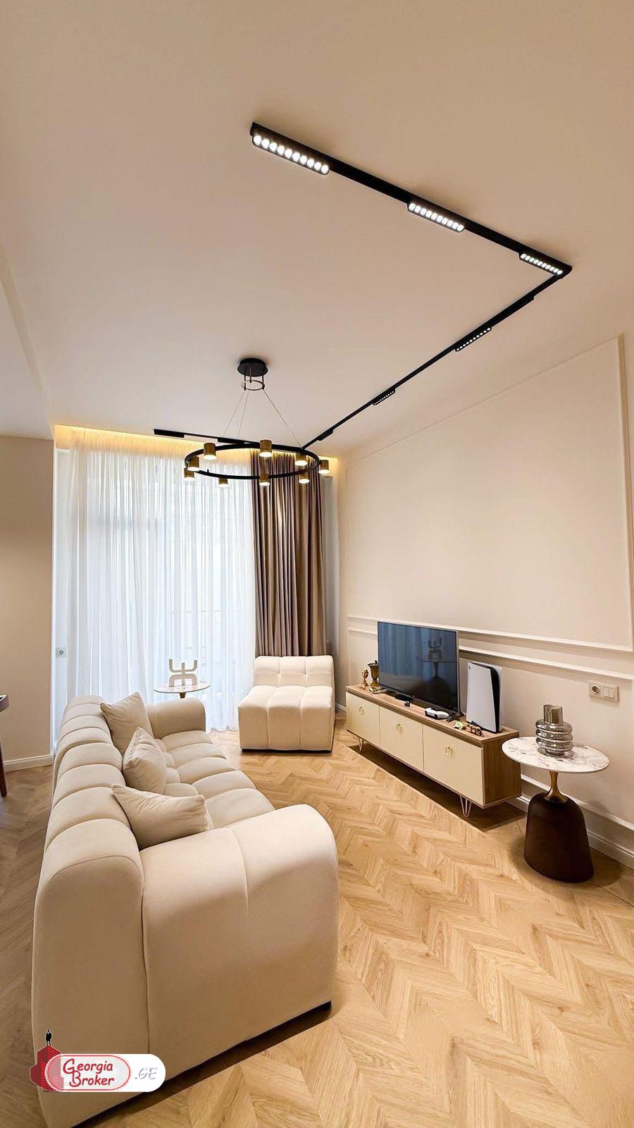 nearly repaired 3-room apartment for sale