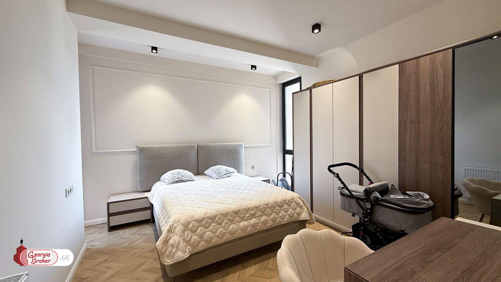 nearly repaired 3-room apartment for sale