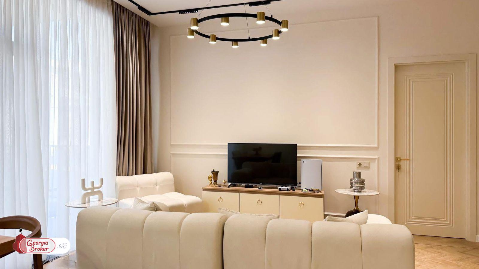 nearly repaired 3-room apartment for sale