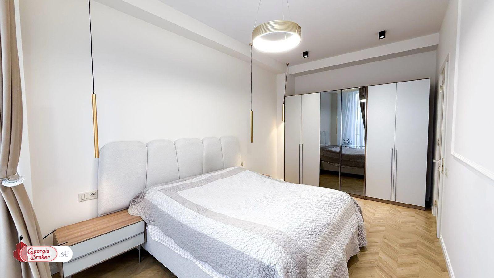 nearly repaired 3-room apartment for sale