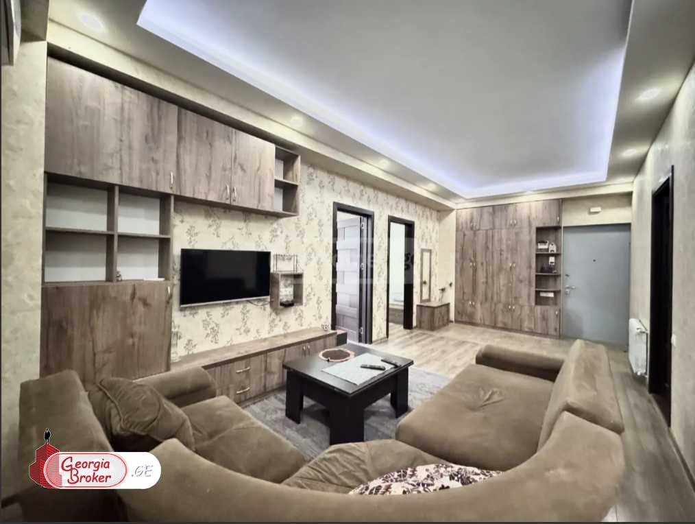 nearly repaired 3-room apartment for sale