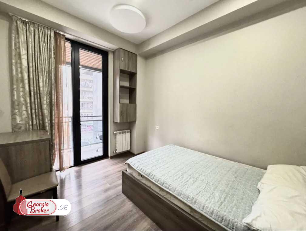 nearly repaired 3-room apartment for sale