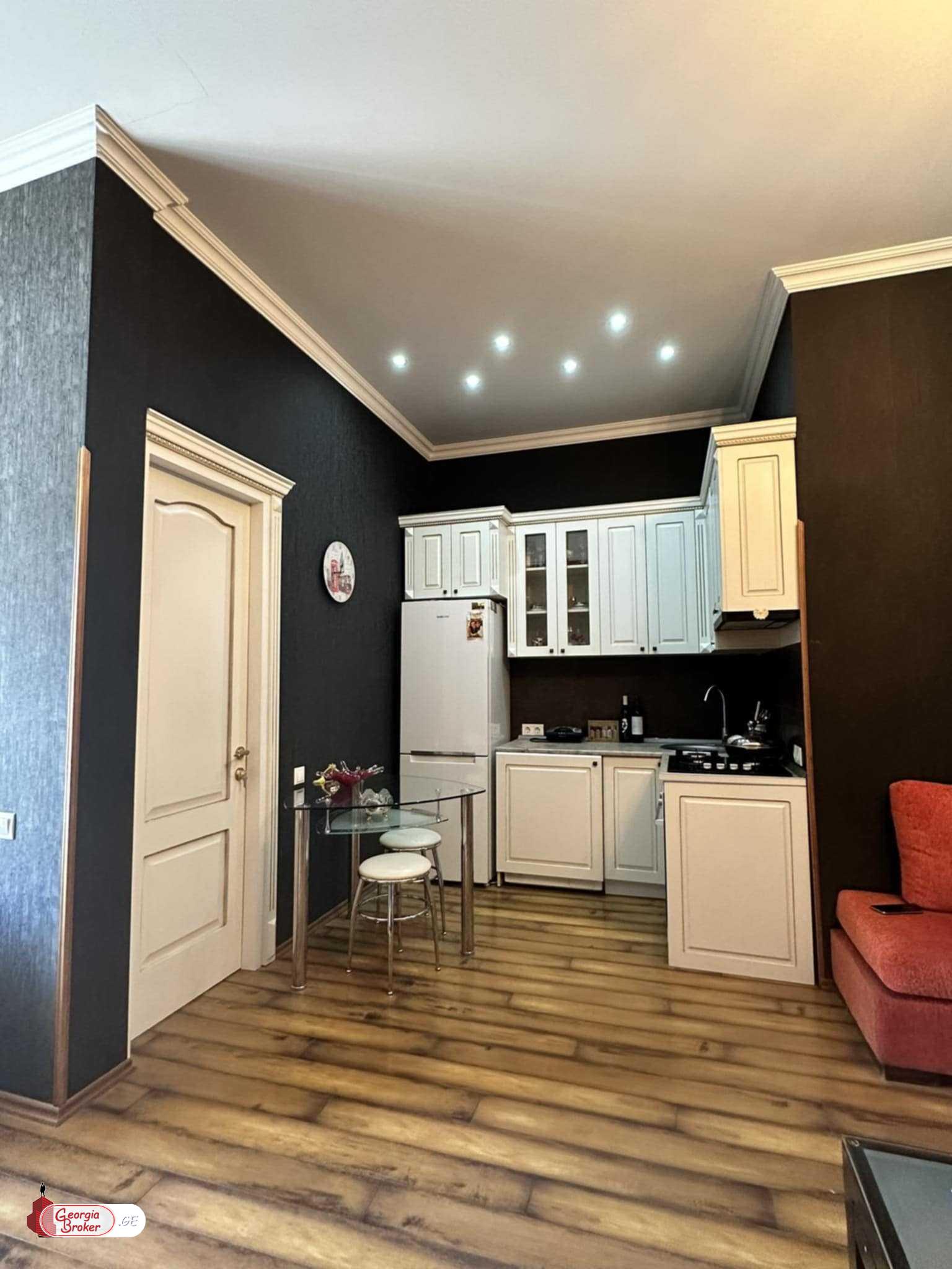 იყიდება ახალი გარემონტებული 2 ოთახიანი ბინა