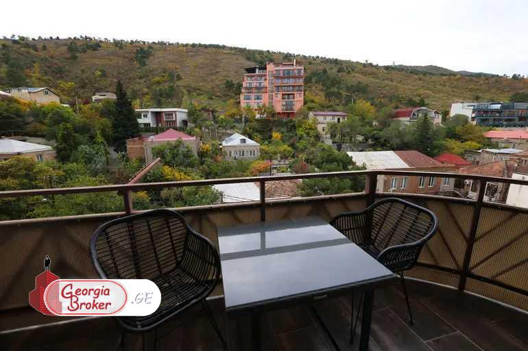 продается квартира с новым ремонтом 7-комнат