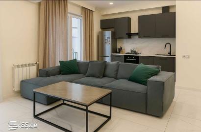 იყიდება ახალი გარემონტებული 4 ოთახიანი ბინა