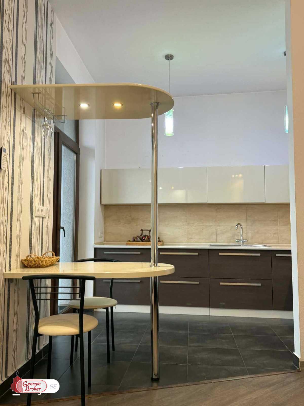 იყიდება ახალი გარემონტებული 3 ოთახიანი ბინა