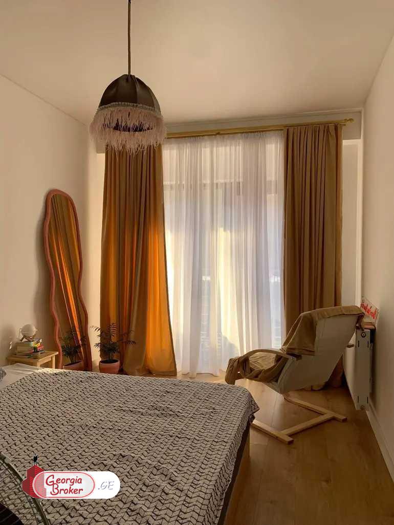 nearly repaired 2-room apartment for sale