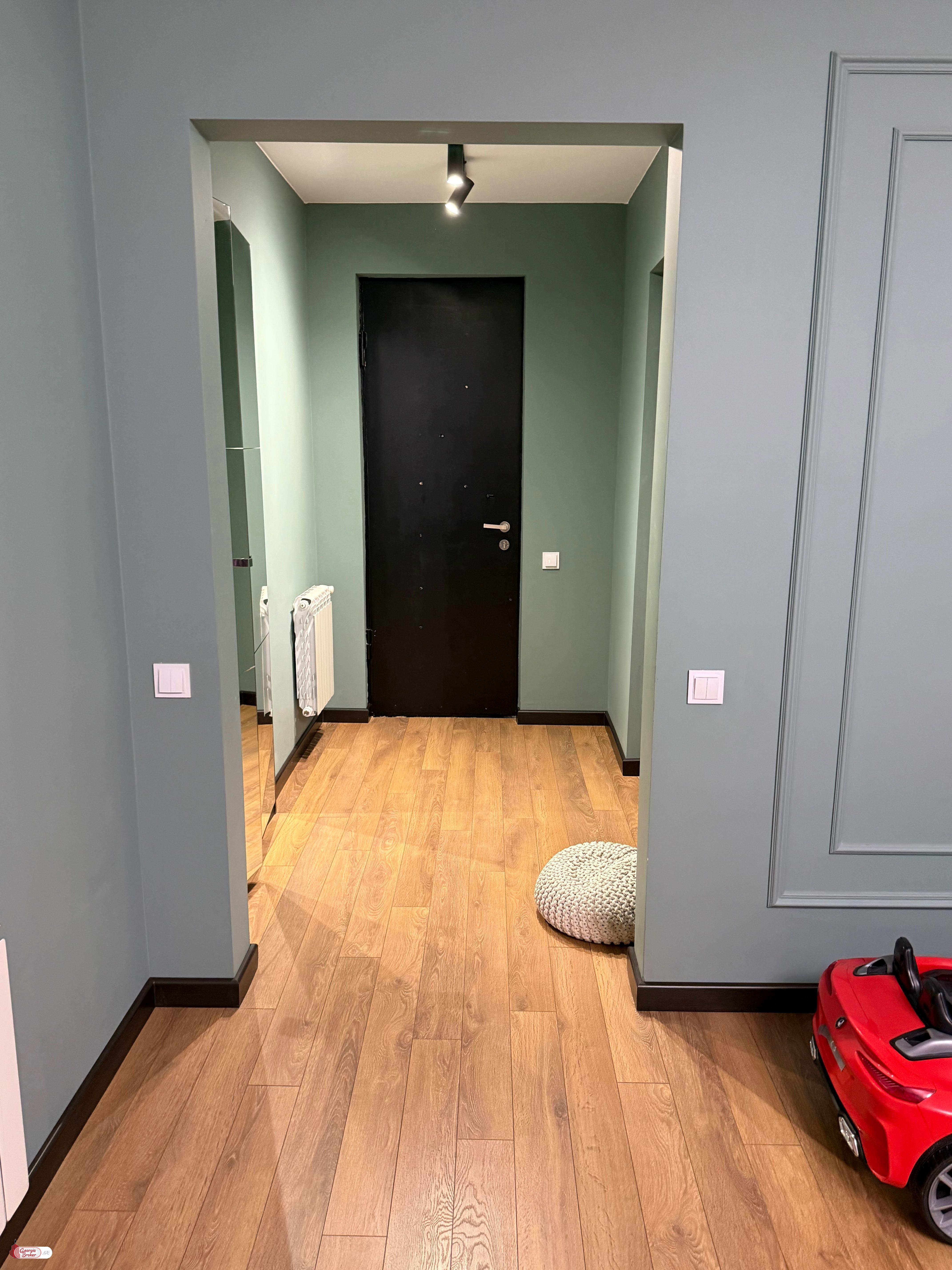 იყიდება ახალი გარემონტებული 3 ოთახიანი ბინა