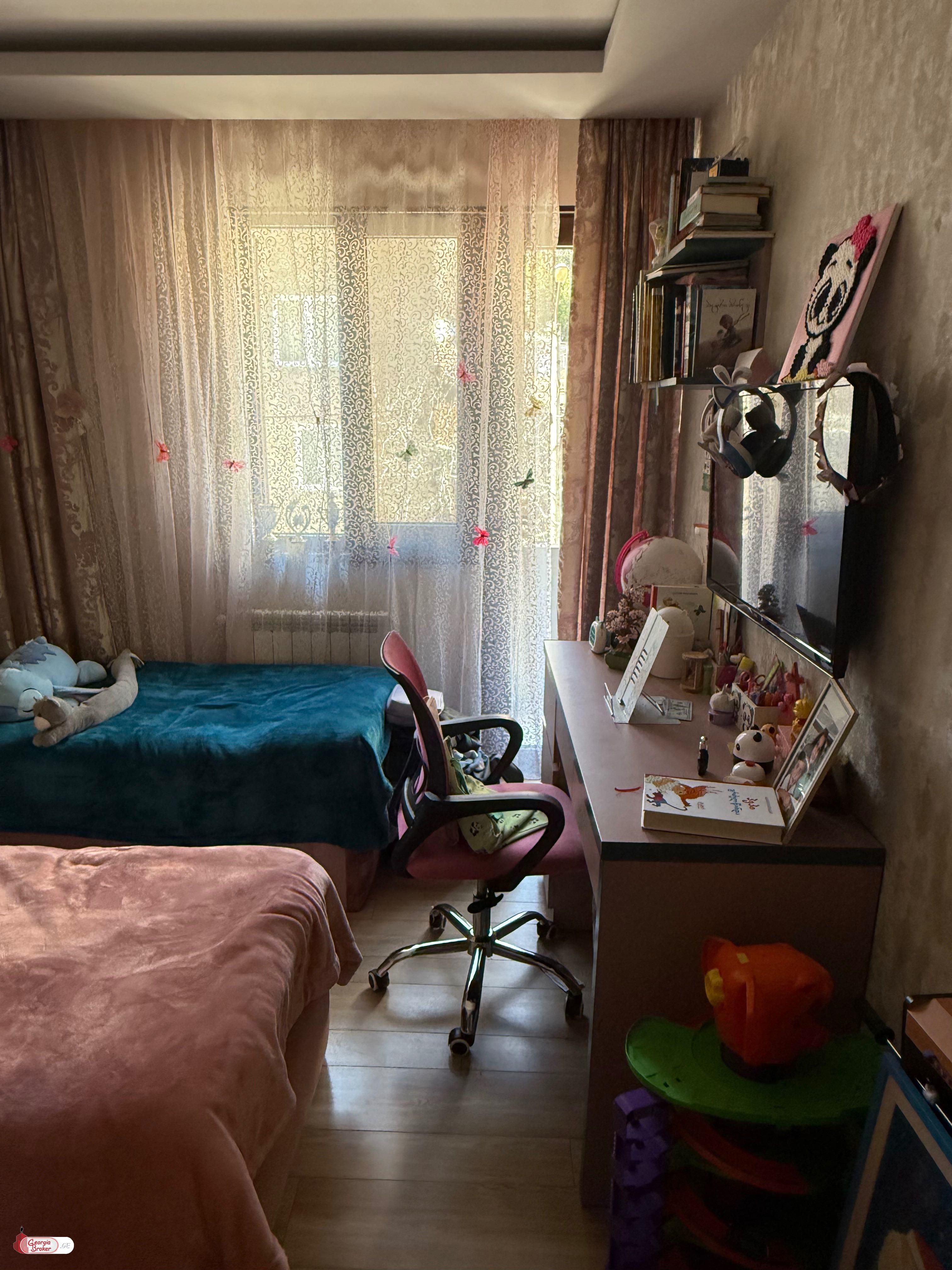 იყიდება ახალი გარემონტებული 3 ოთახიანი ბინა