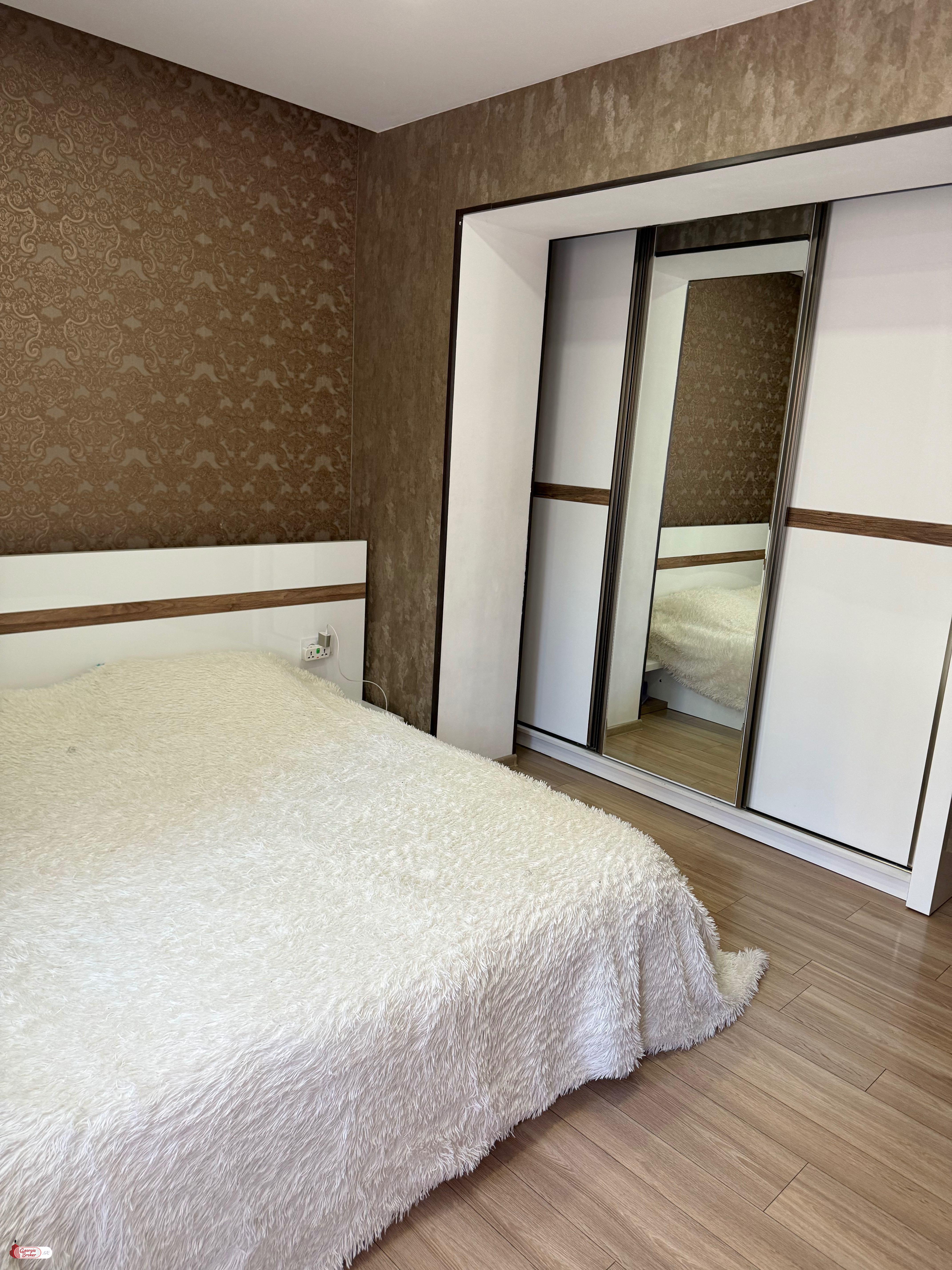 იყიდება ახალი გარემონტებული 3 ოთახიანი ბინა