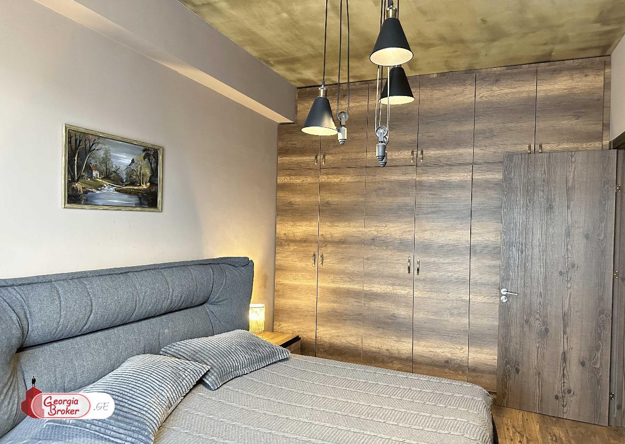 nearly repaired 3-room apartment for sale