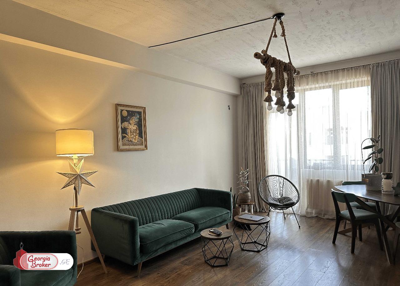 nearly repaired 3-room apartment for sale