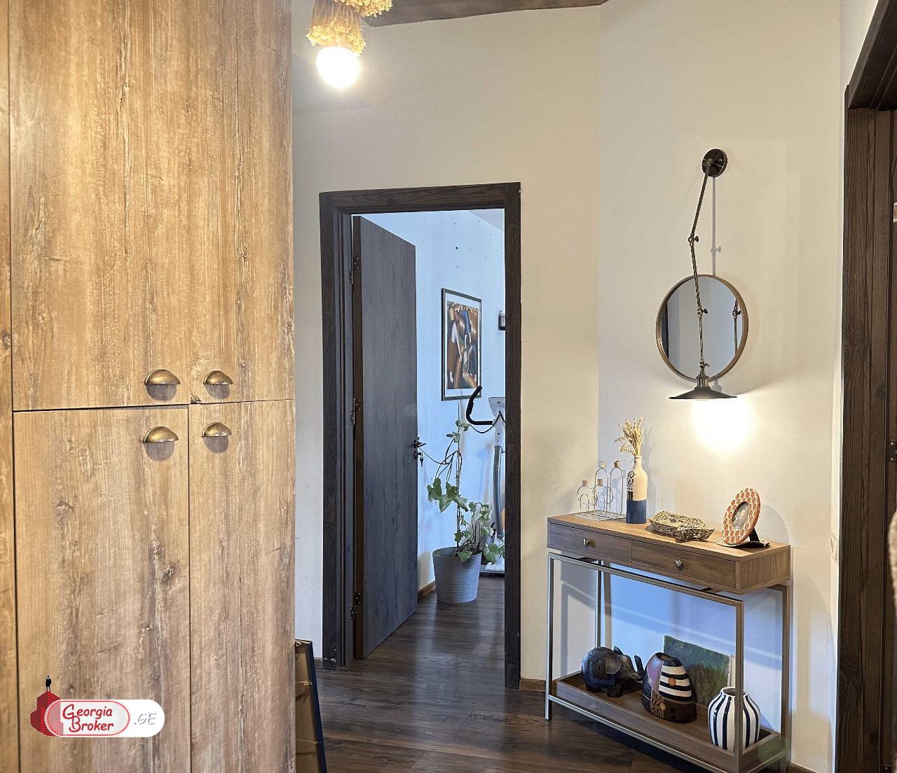 nearly repaired 3-room apartment for sale