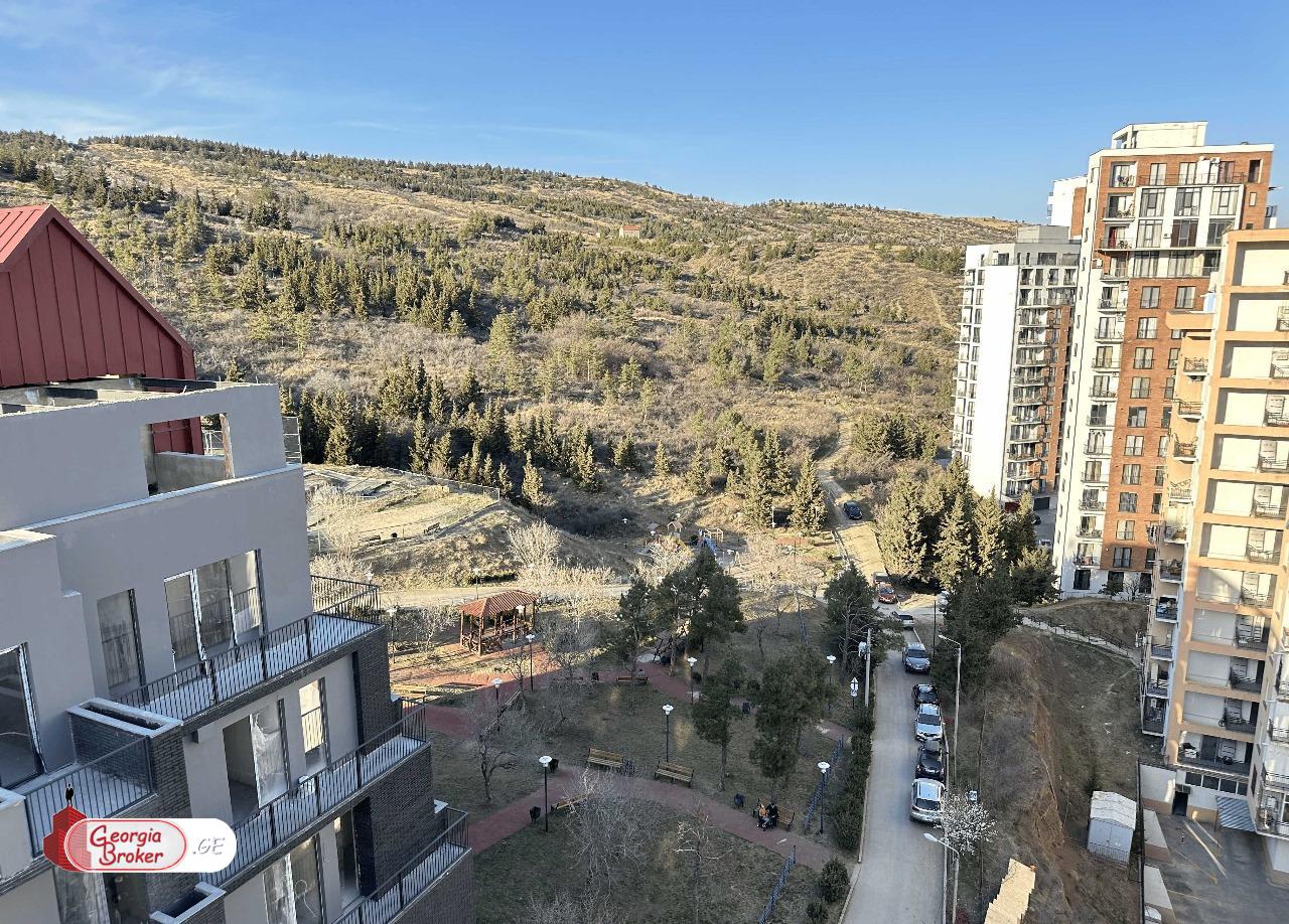 nearly repaired 3-room apartment for sale