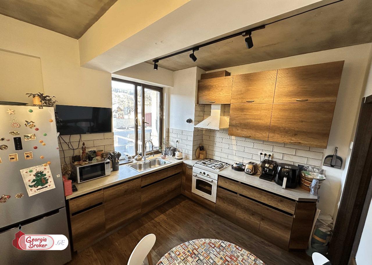 nearly repaired 3-room apartment for sale