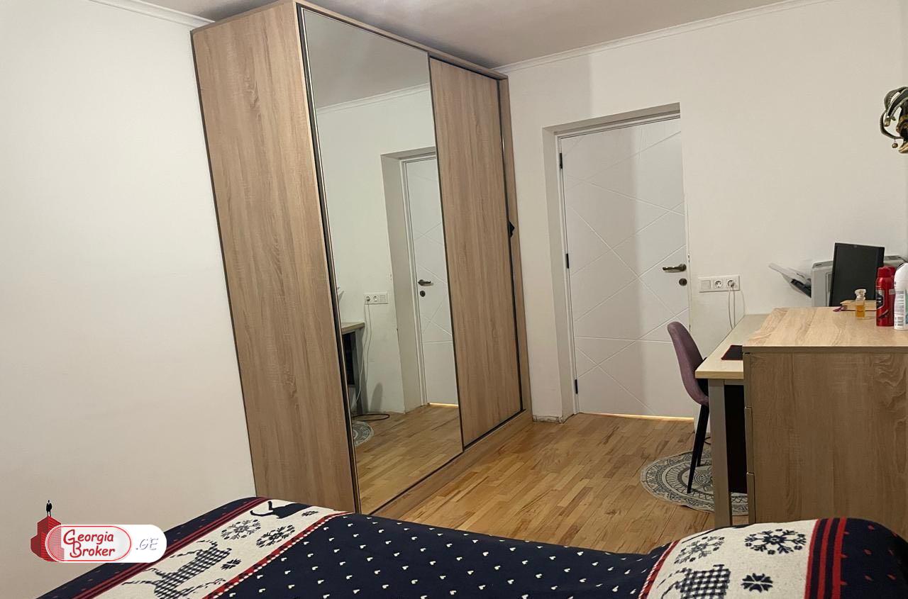 nearly repaired 3-room apartment for sale