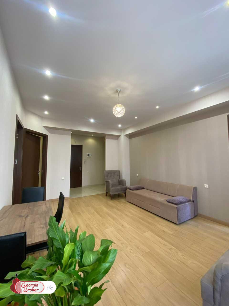 nearly repaired 3-room apartment for sale