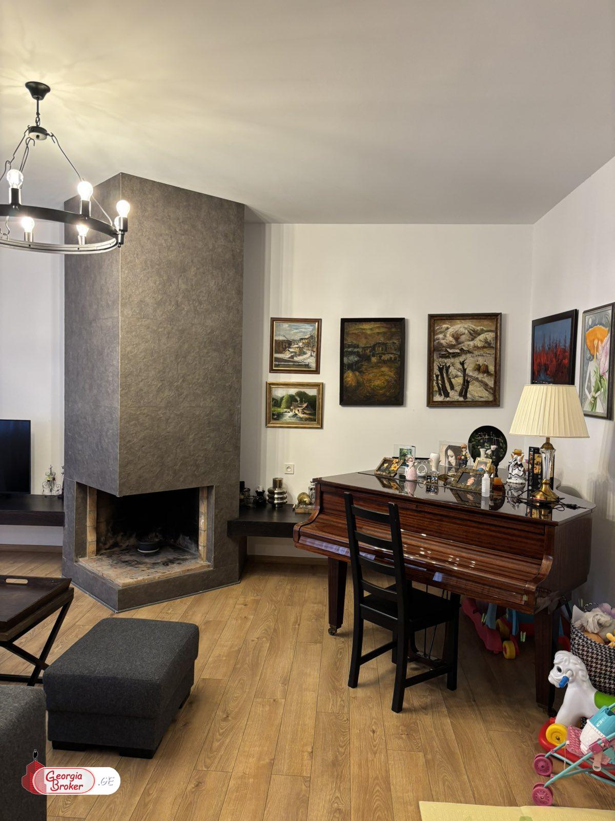 nearly repaired 5-room apartment for sale