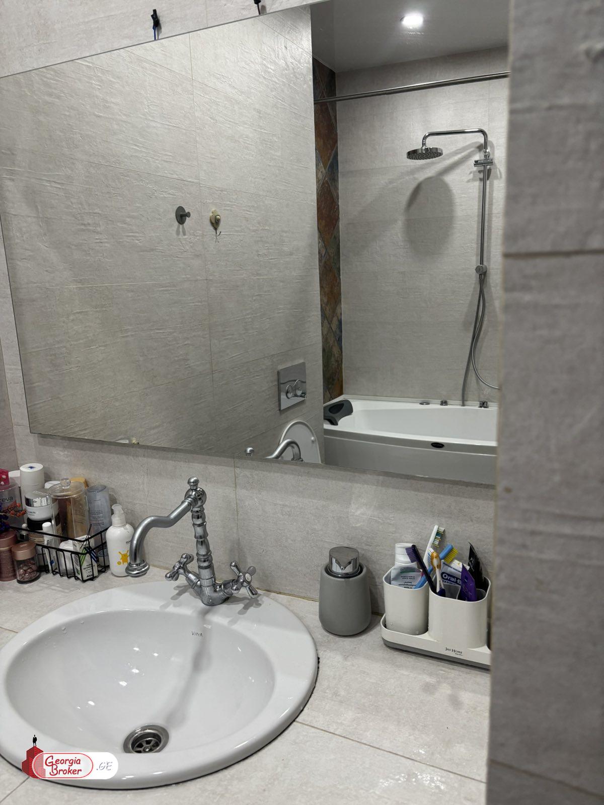 nearly repaired 5-room apartment for sale