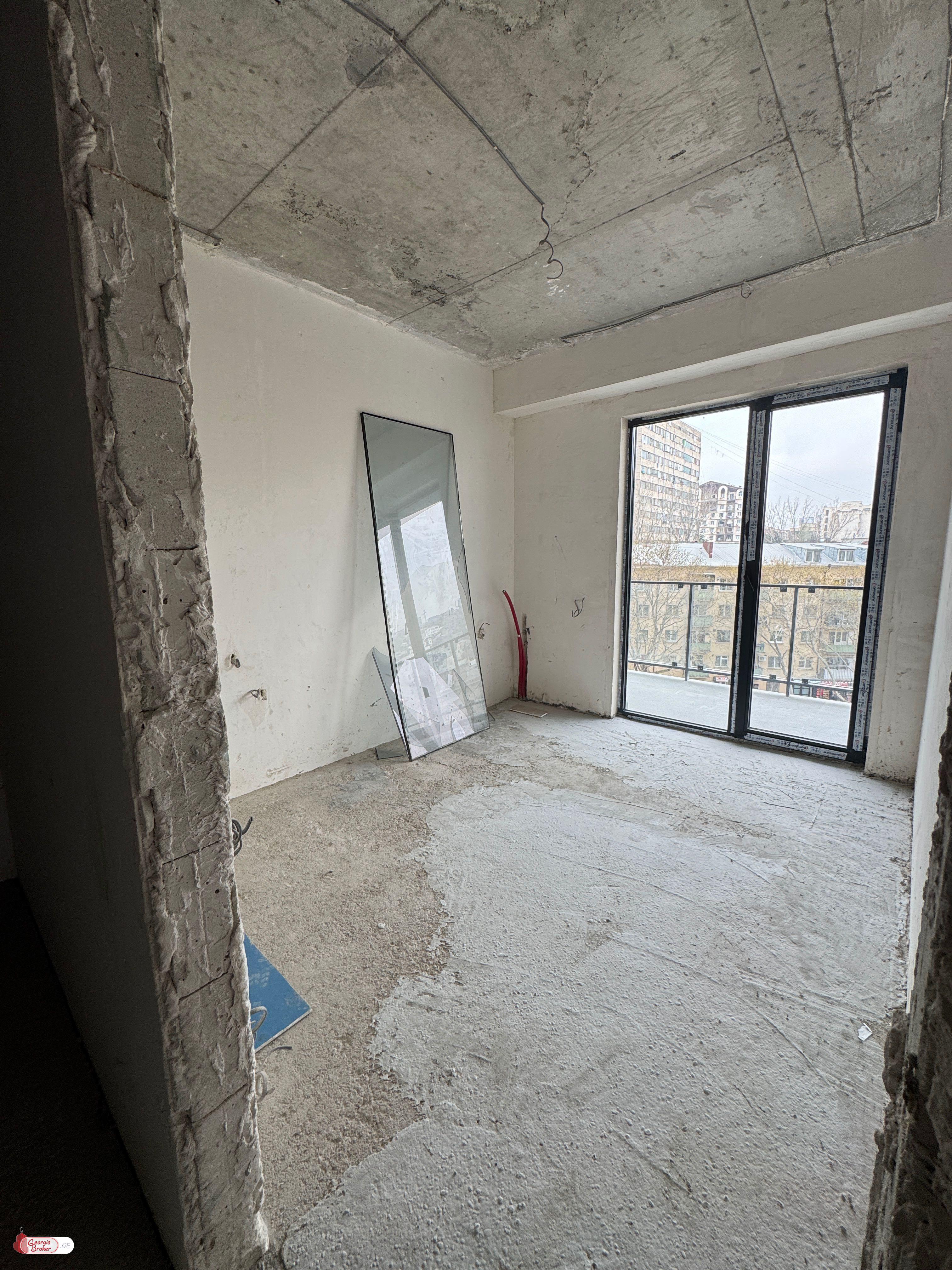 продается квартира новостройка 4-комнаты