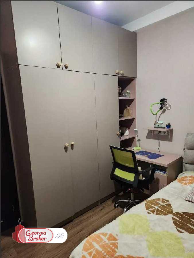 nearly repaired 4-room apartment for sale