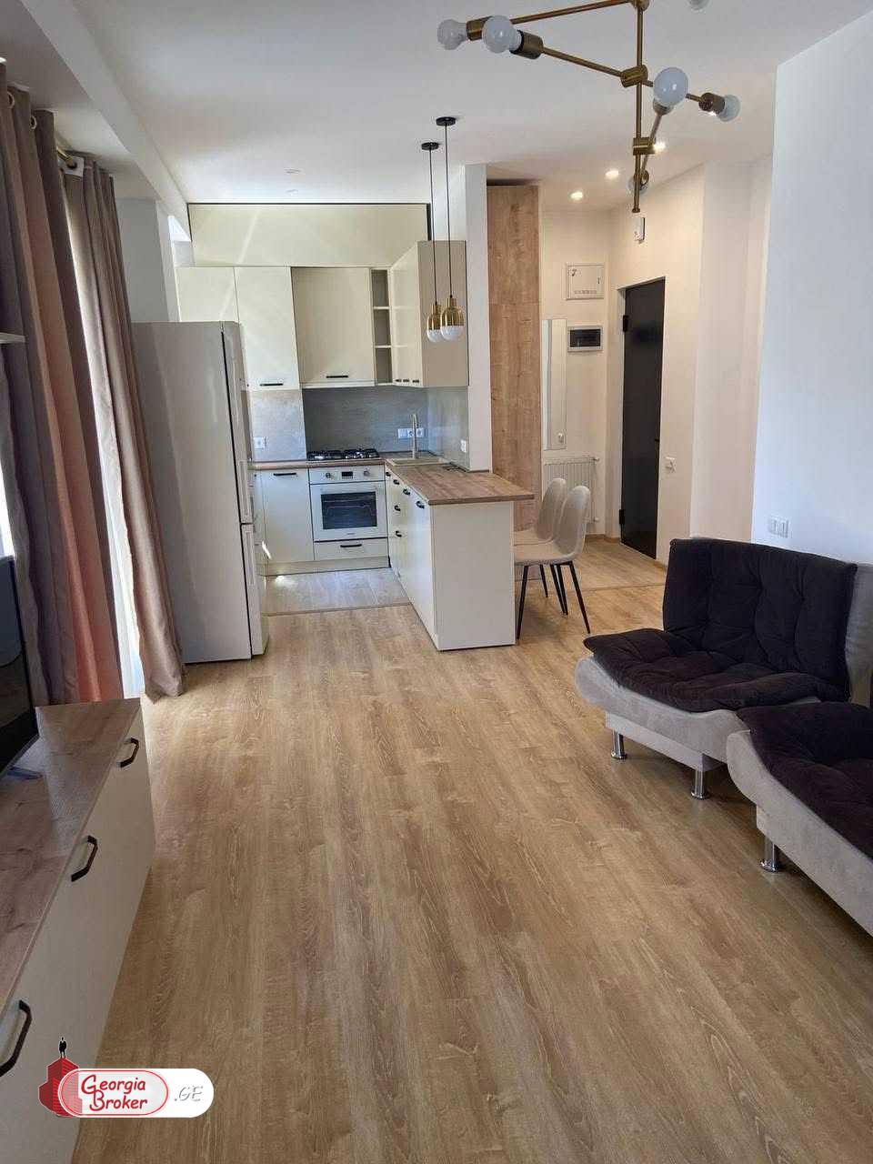 nearly repaired 2-room apartment for sale