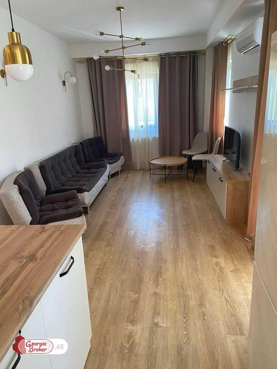 nearly repaired 2-room apartment for sale