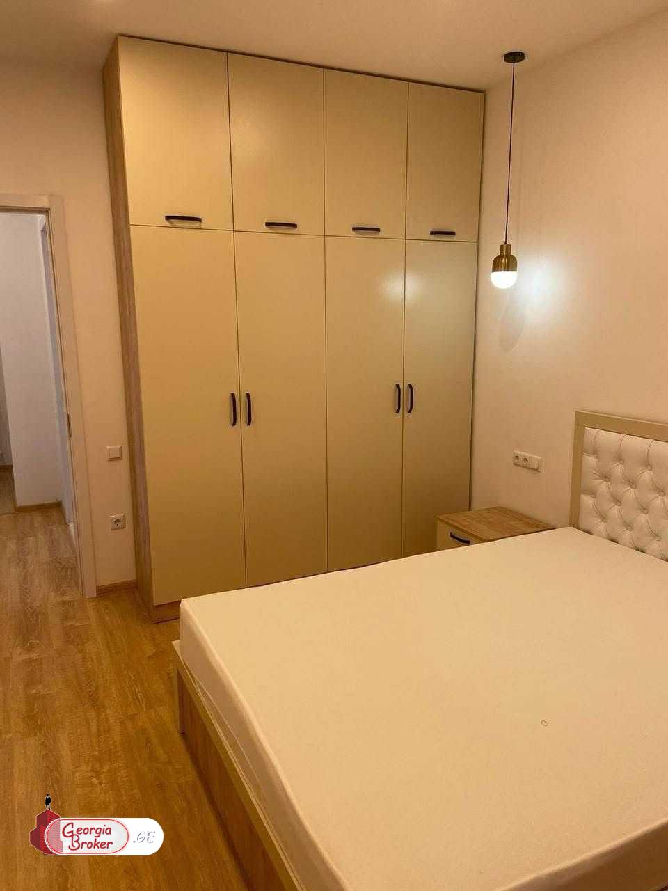 nearly repaired 2-room apartment for sale