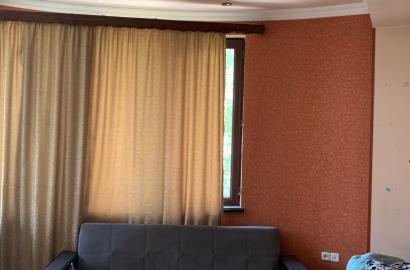 продается квартира с новым ремонтом 3-комнаты