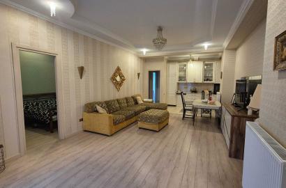 продается квартира с новым ремонтом 4-комнаты