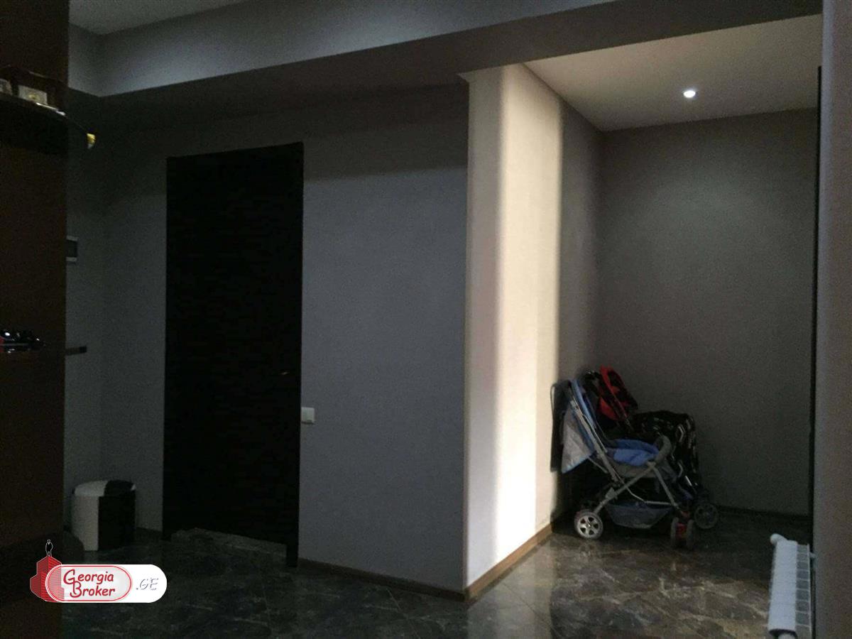 nearly repaired 4-room apartment for sale