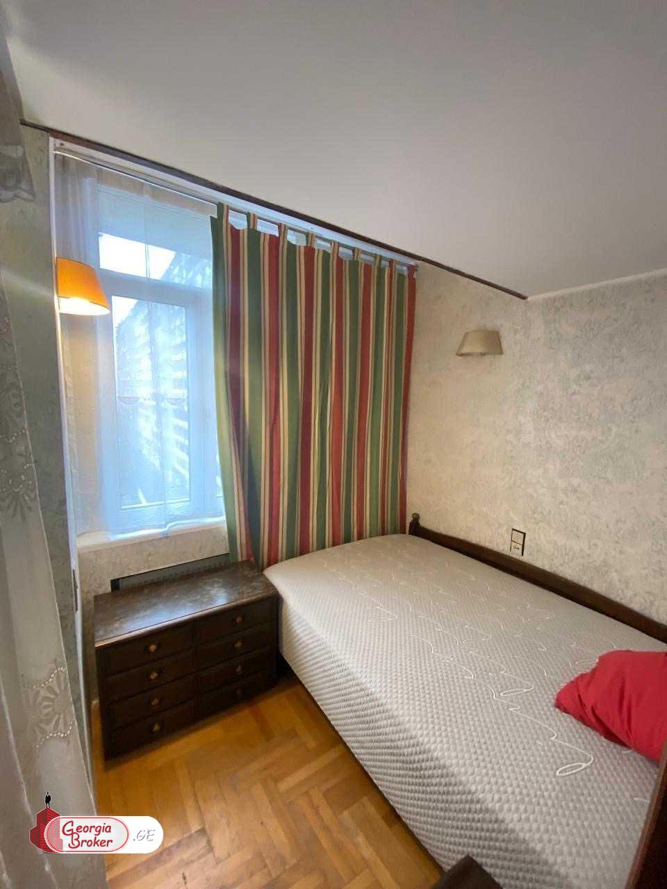 nearly repaired 2-room apartment for sale