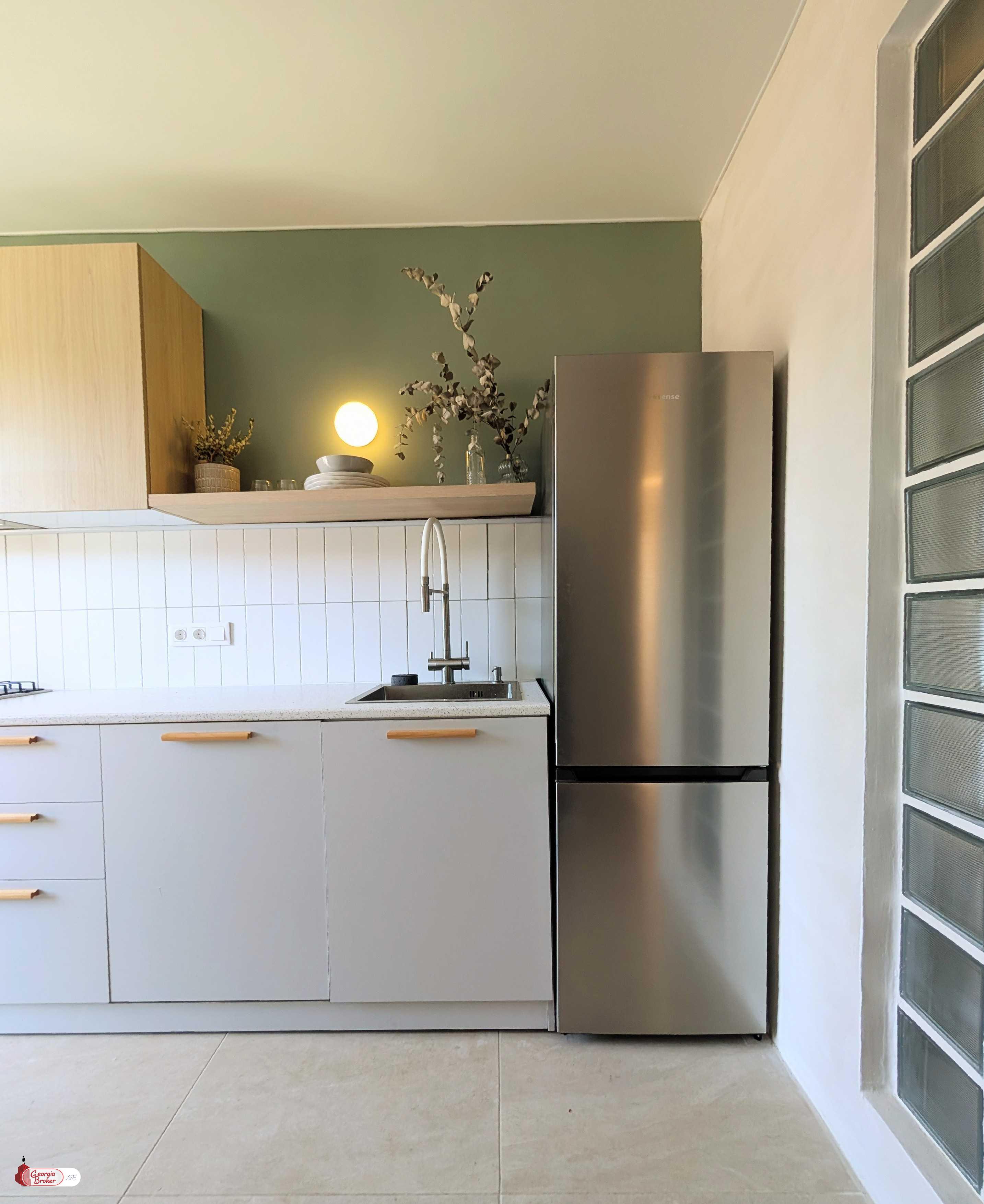 nearly repaired 2-room apartment for sale