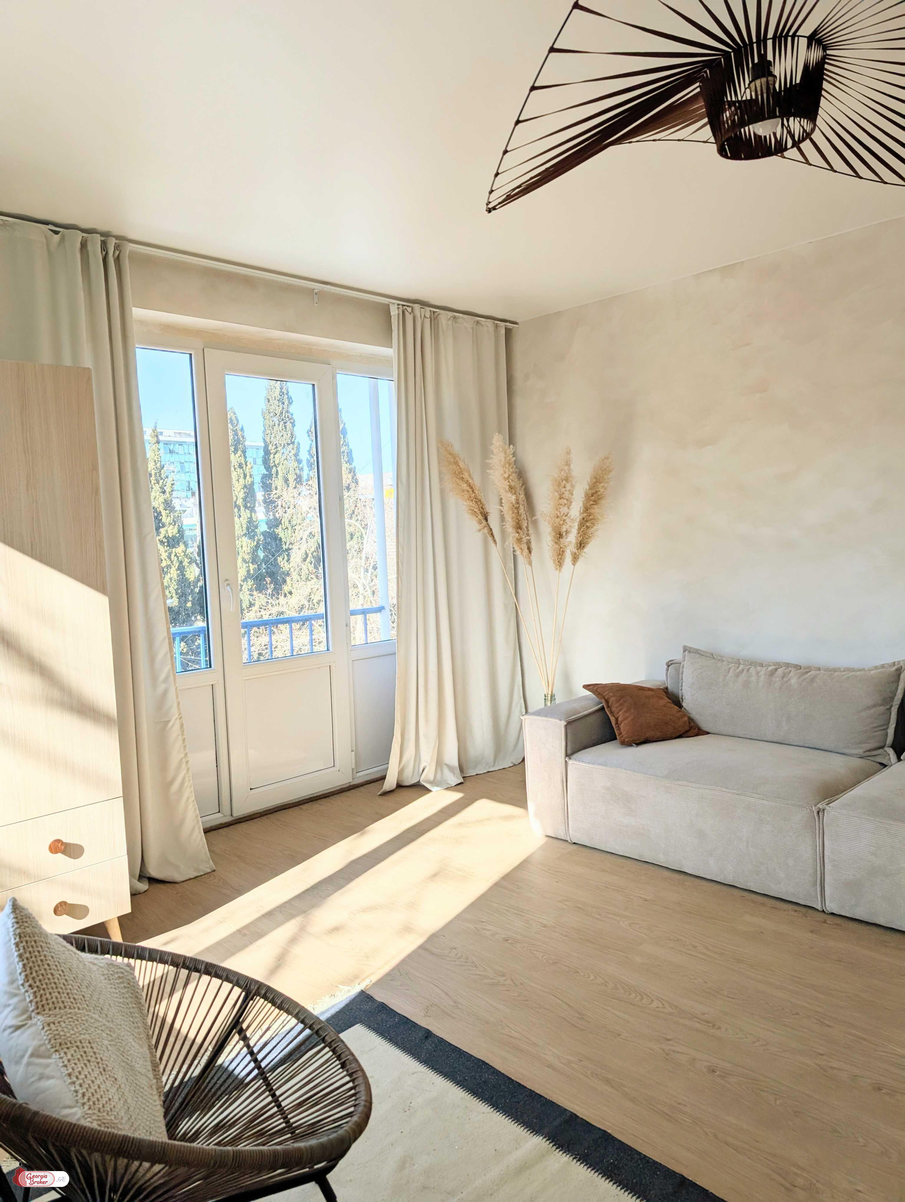 nearly repaired 2-room apartment for sale