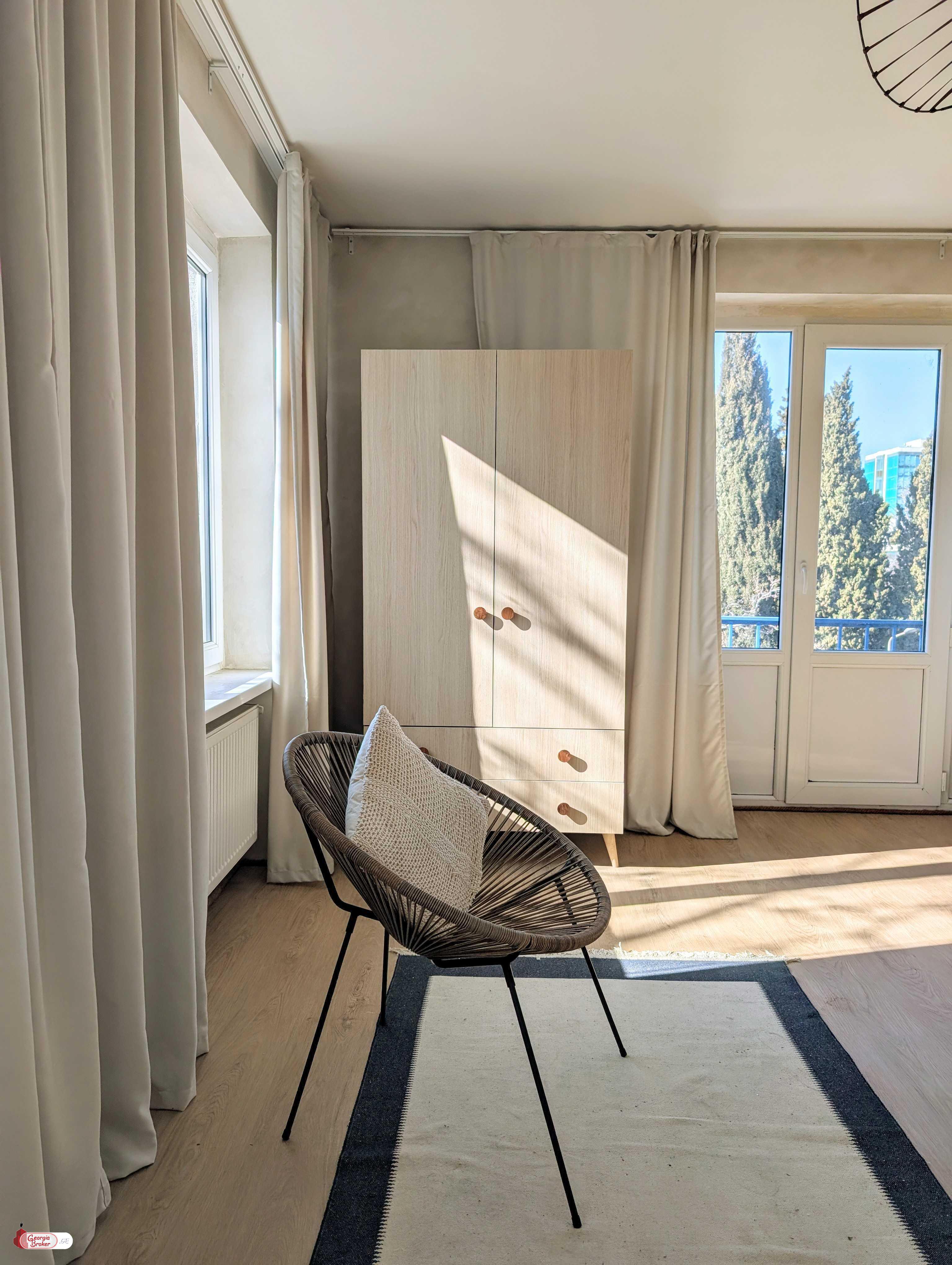 nearly repaired 2-room apartment for sale