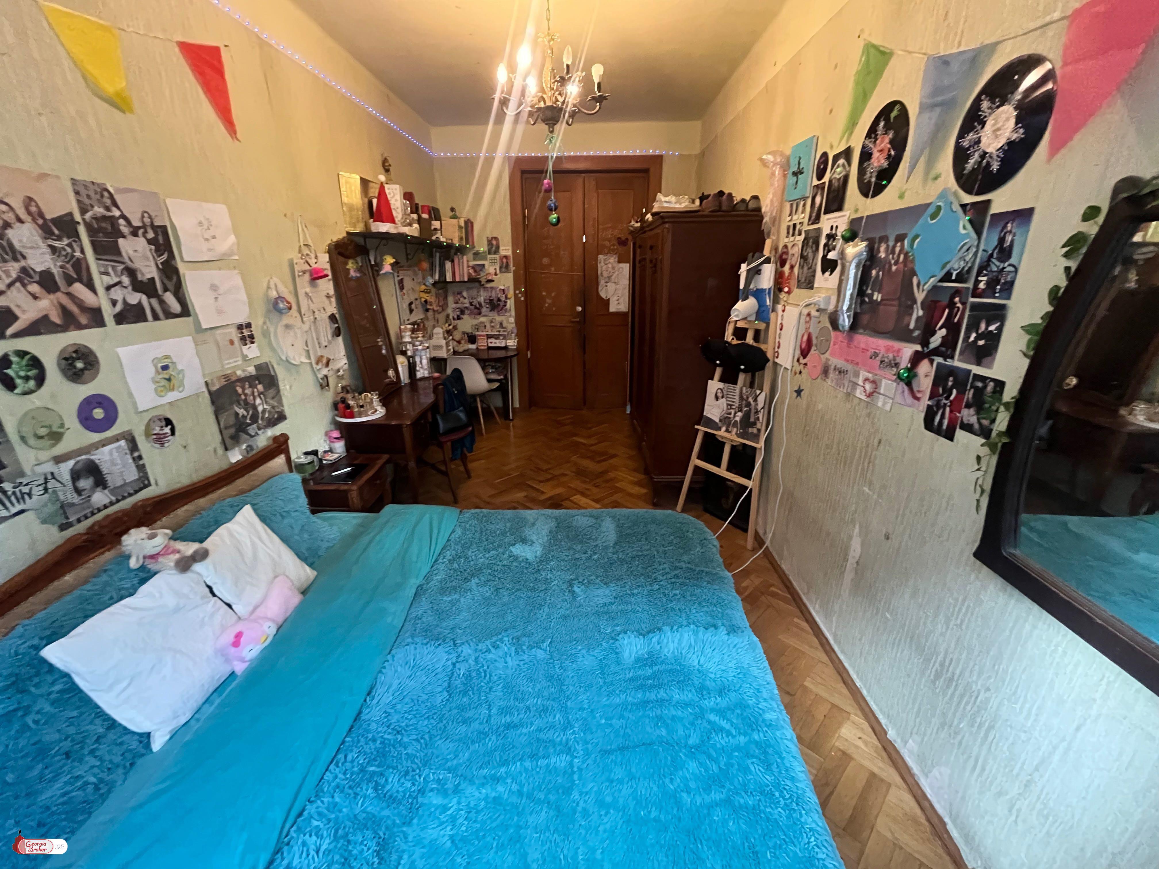 old repaired 3-room apartment for sale