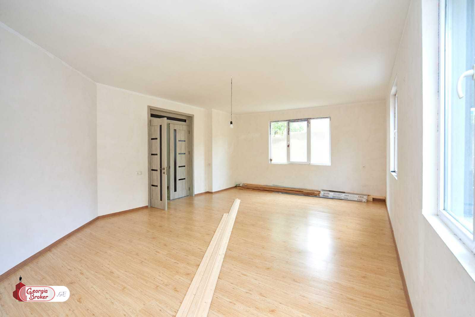 nearly repaired 6-room house for sale