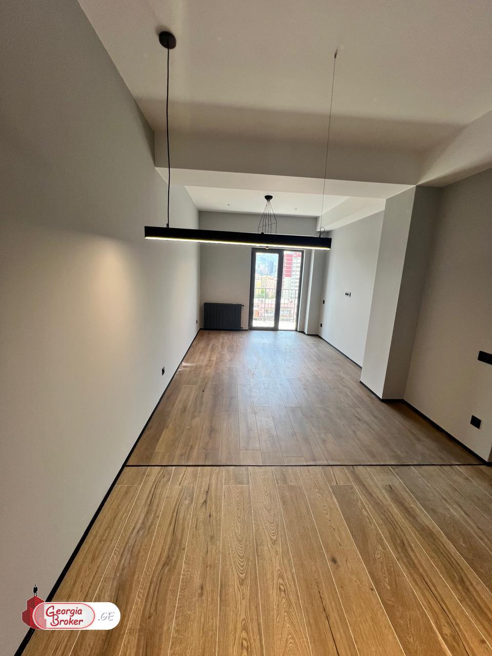 nearly repaired 3-room apartment for sale