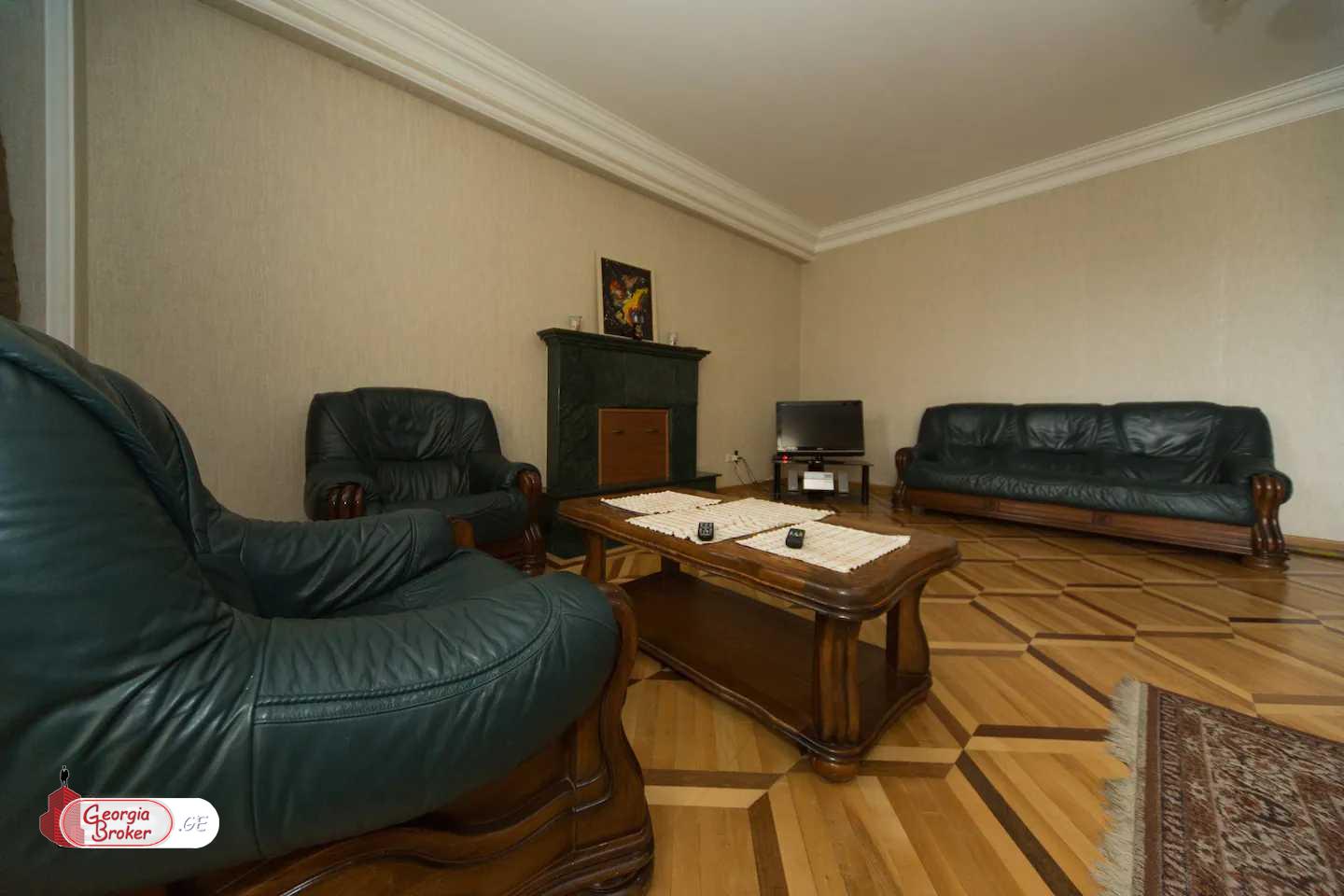 nearly repaired 4-room apartment for sale