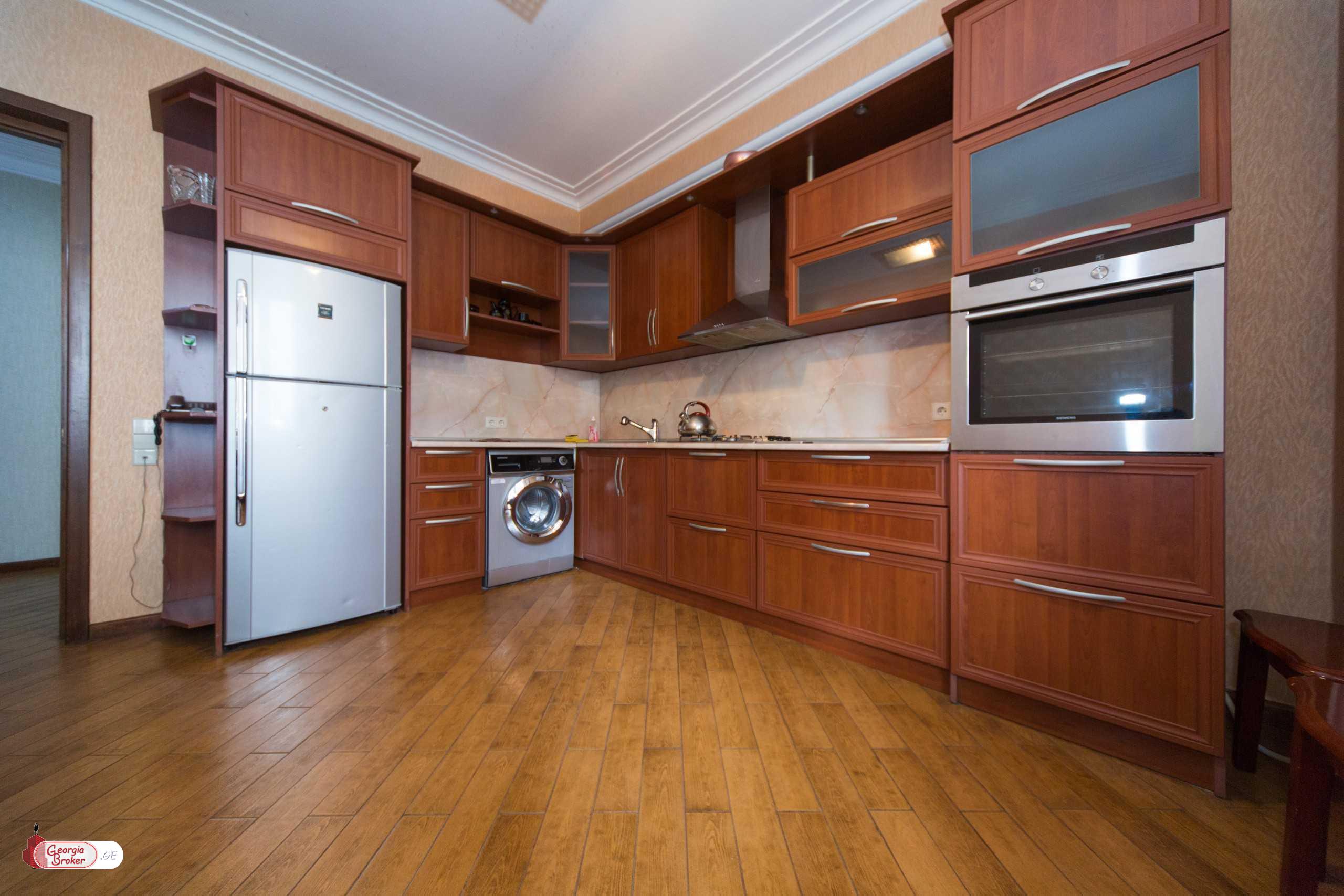 nearly repaired 4-room apartment for sale