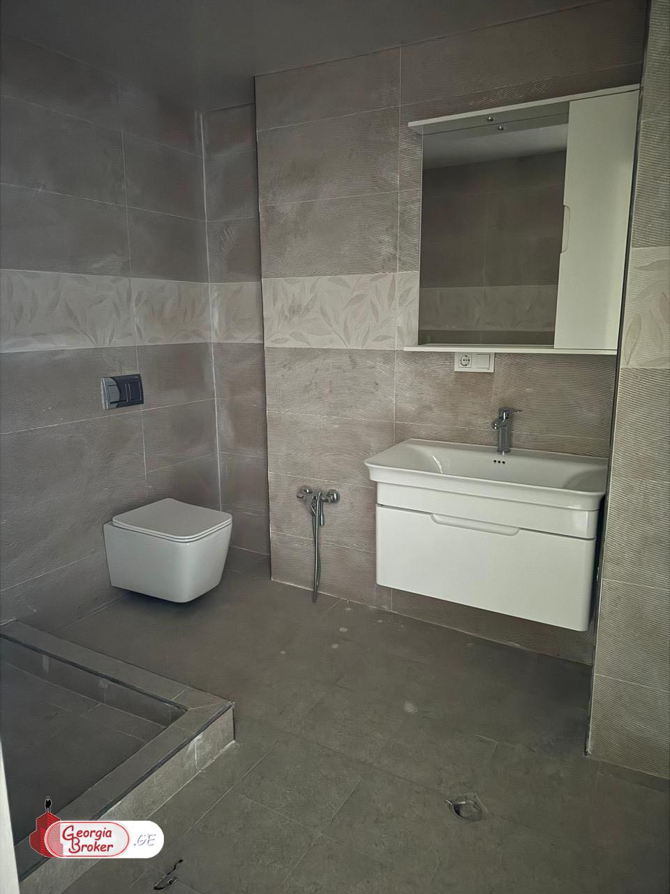 nearly repaired 4-room apartment for sale