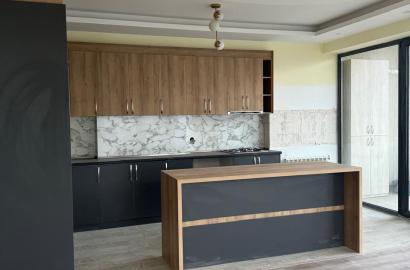 იყიდება ახალი გარემონტებული 3 ოთახიანი ბინა