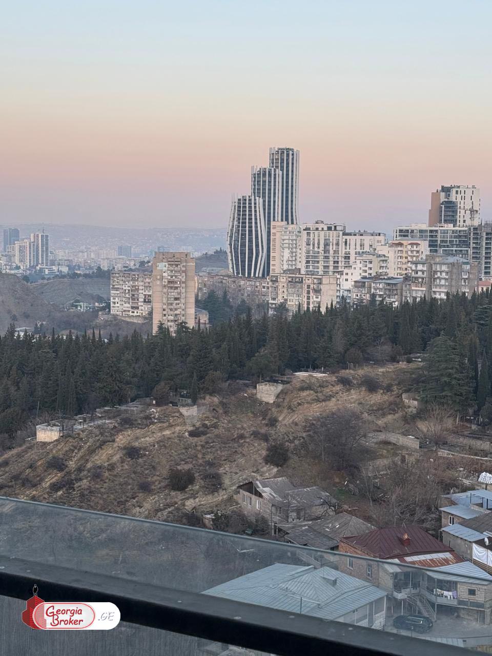 nearly repaired 3-room apartment for sale