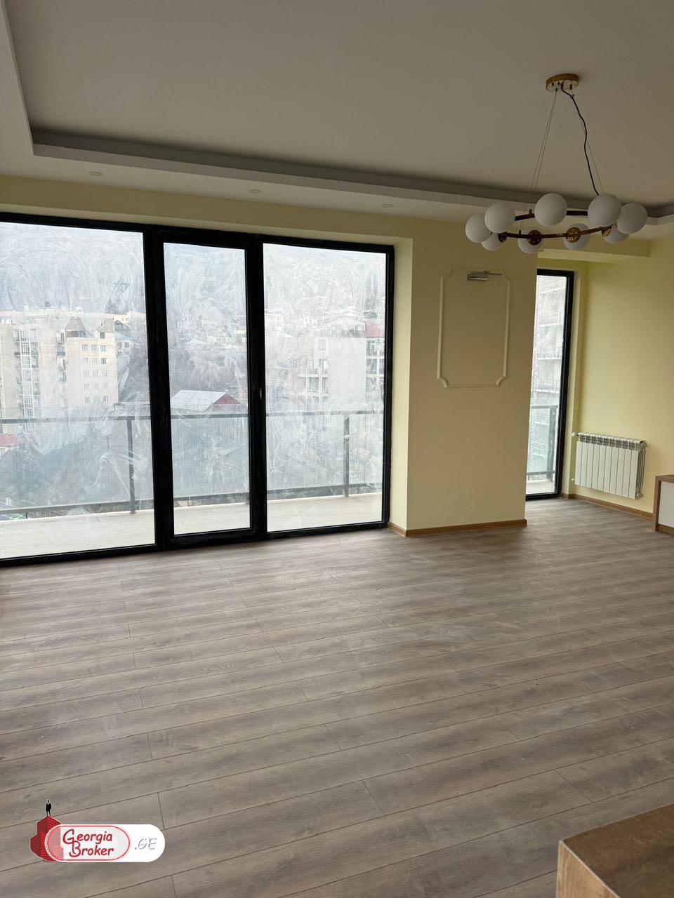 nearly repaired 3-room apartment for sale