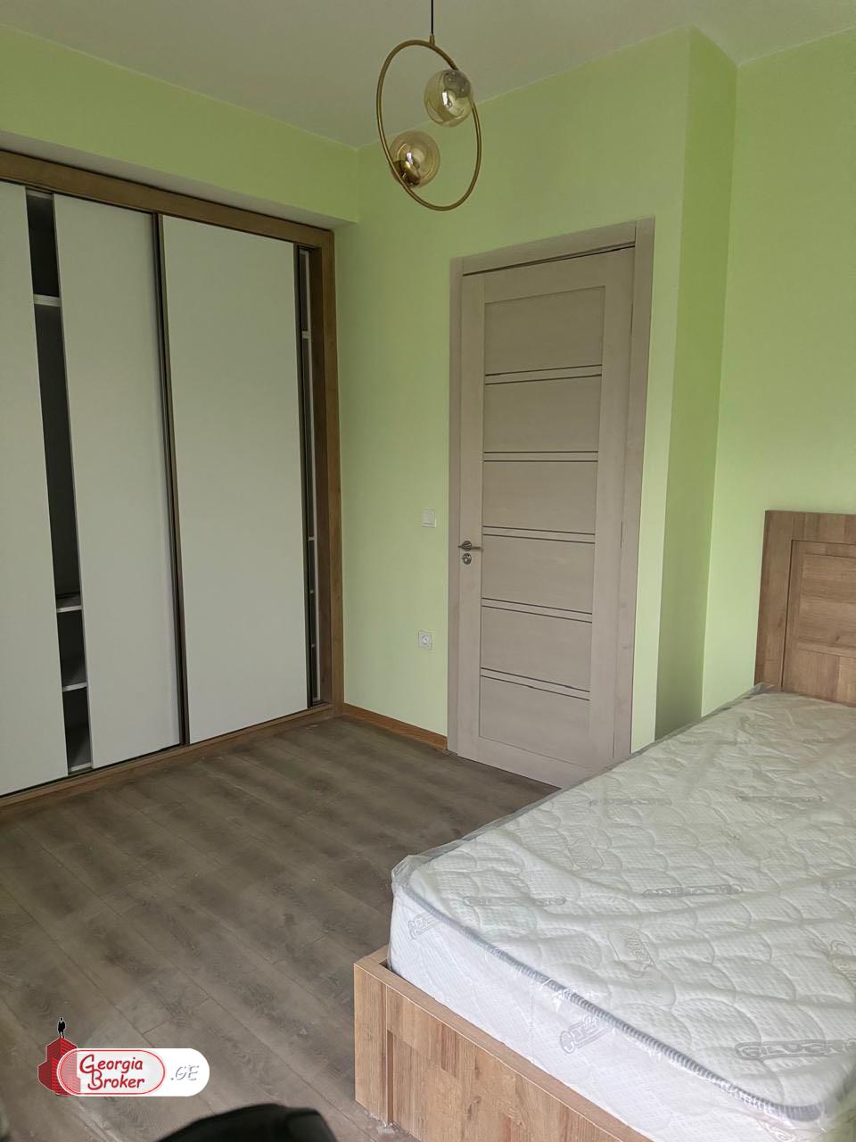 nearly repaired 3-room apartment for sale