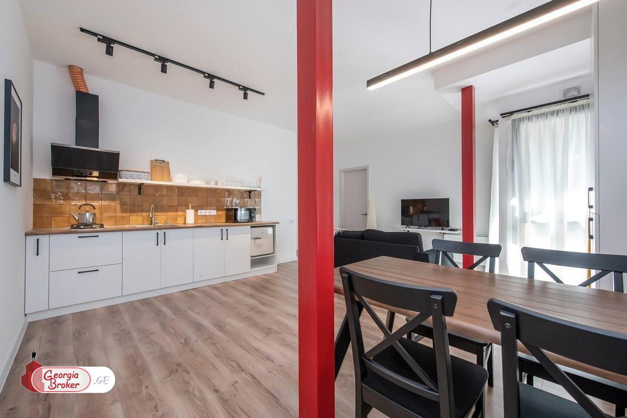 продается квартира с новым ремонтом 2-комнаты